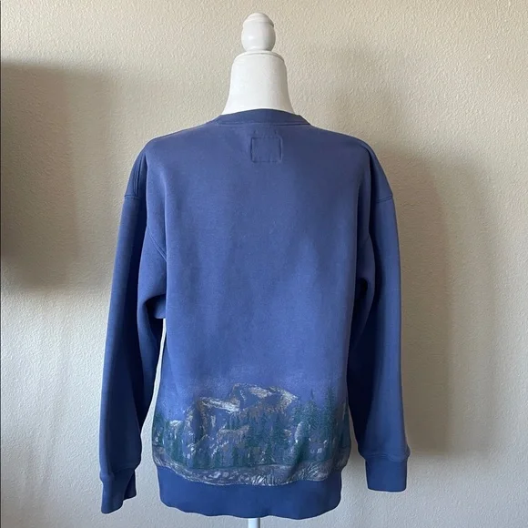 Abercrombie & Fitch Montana Rocky Mountains Graphic Crewneck Sweatshirt Size S - Picture 5 of 9
